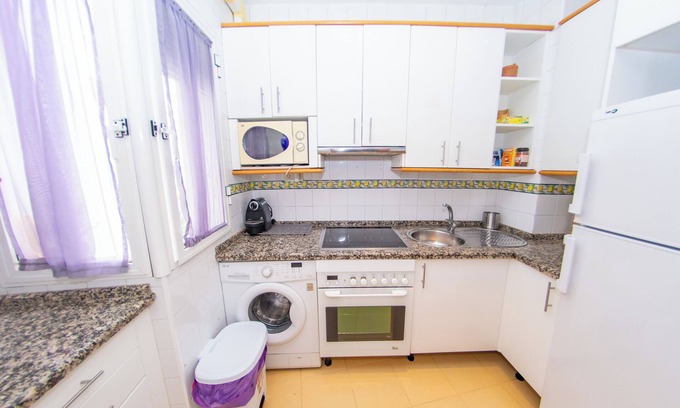 Encarnacion-Regina Condominio | MI Retiro Sevillano