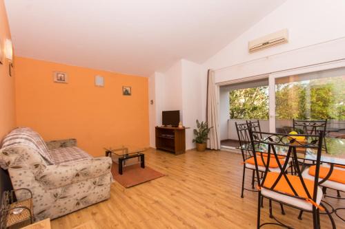 Kastel Novi Apartamento | Mia