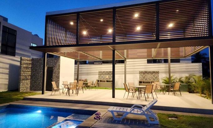 Las Jarretaderas Casa | Residencia Mia Nuevo Vallarta, casa club con piscina, a unos minutos de la playa