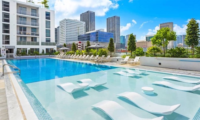 Overtown Condominio | Miami 1BR / 1BA Rooftop Pool