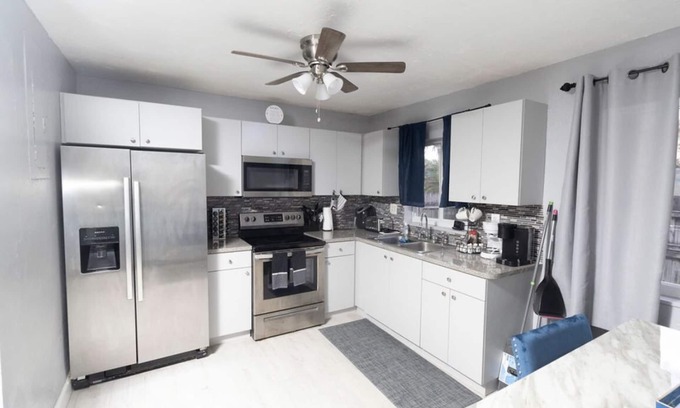 Golden Glades Casa | 💙Miami💙2 BD Gem 💙Self Check-In💙Free Parking
