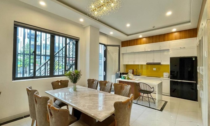 Uong Bi Hotel | Miami hotel