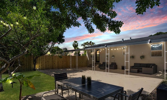 Seybold Villa | Miami Luxury Chill⭐️, close to South Beach/Wynwood/ Airport/DDistri/4 gated park