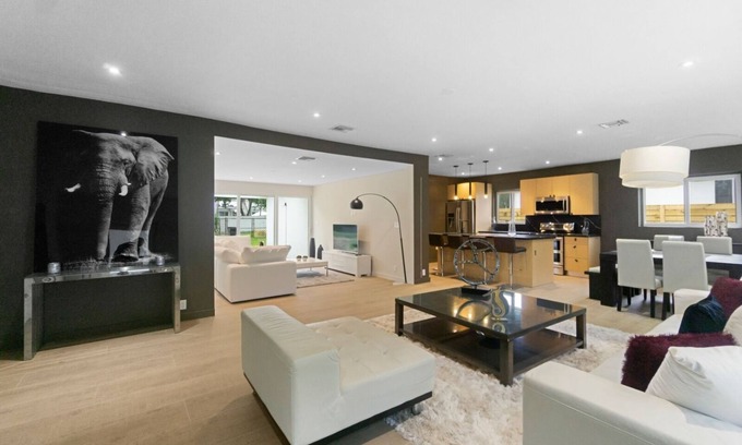 Biscayne Park Casa | Miami Shores -brand new villa - Pool