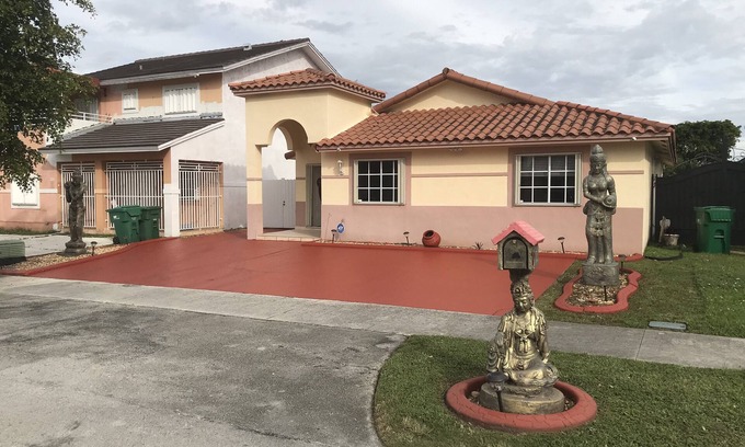 Hialeah Gardens Casa | MIAMI VACATIONAL 20122 4BED-2BATH