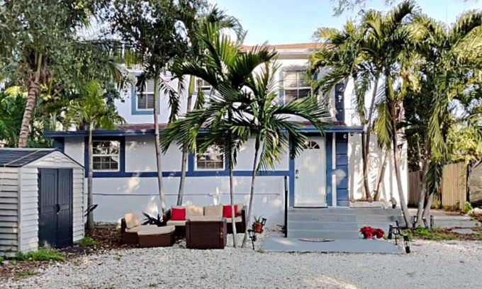 Little Haiti Casa | Miami Vacations 3 bedrooms with parking
