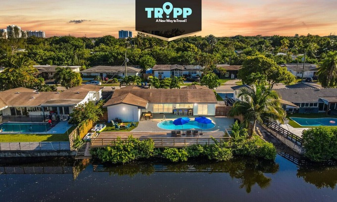 Ojus Casa | Miami Waterfront w/Heated Pool-Great for Families!
