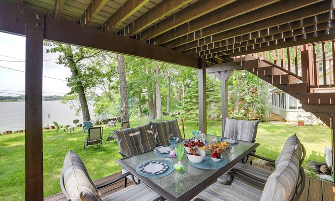 Grass Lake Casa | Michigan Lakefront Retreat w/ Kayaks & 2 Decks