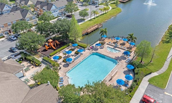 Venetian Bay Villages Casa | Mickey's Magical Townhome Venetian Bay Villages