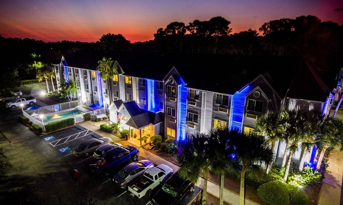 Palm Coast Hotel | Microtel Inn & Suites by Wyndham Palm Coast I-95