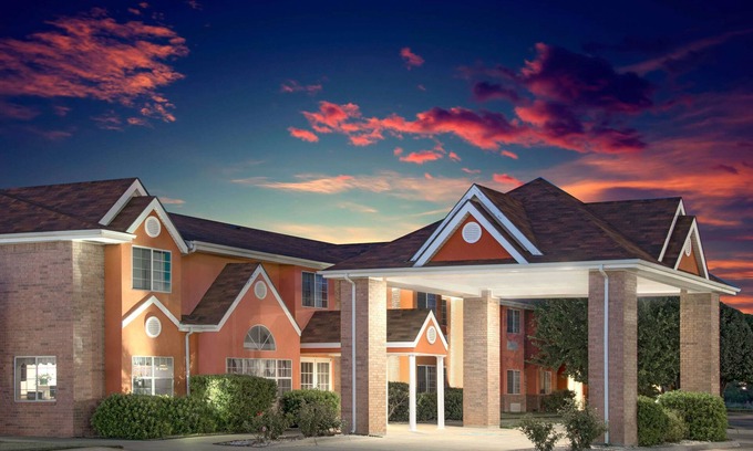 Amarillo Hotel | Microtel Inn & Suites by Wyndham Amarillo