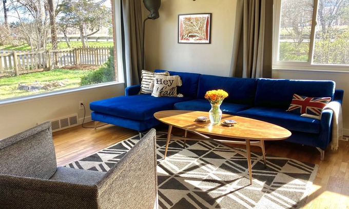 Martin Acres Casa | Mid century artistry in South Boulder!