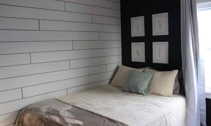Jordan Township Casa | Mid Century Farmhouse