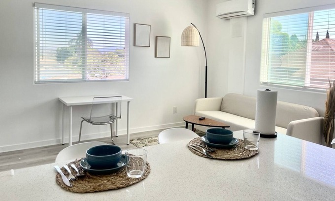 Logan Heights Casa | Mid-century Modern 1-bedroom in San Diego