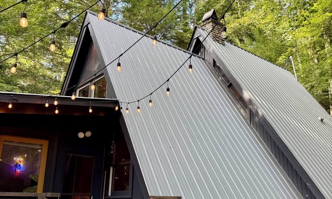 Ellijay Cabina | Mid-Century Modern A-Frame Cabin on the Cartecay River!
