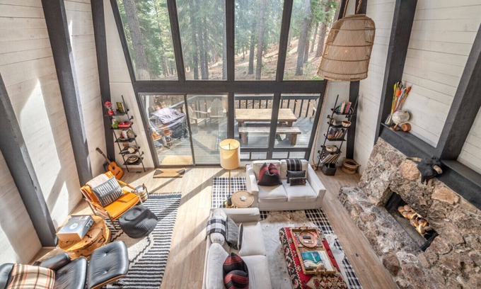 Truckee Cabina | Mid Century Modern A-Frame Cabin at Northstar