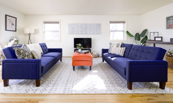 East End Casa | Mid-Century Modern Masterpiece in DT