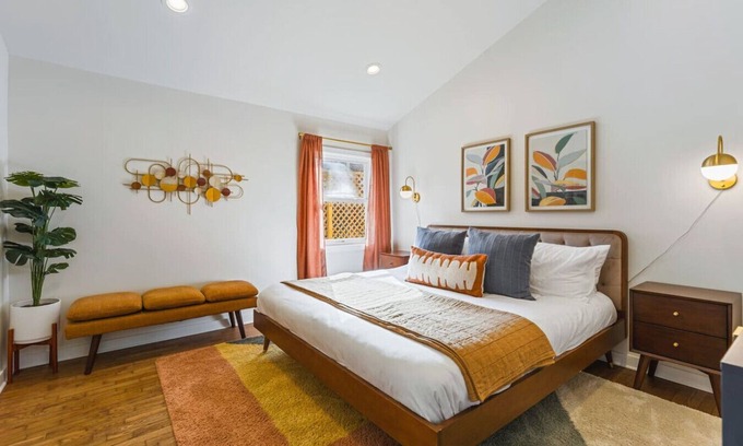Eastwood Condominio | Mid-Century Modern Nashville Condo Near Restaurants, Coffee & Bars