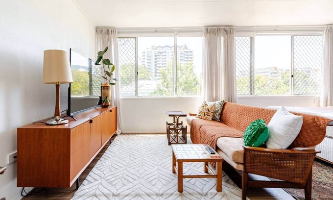 Kangaroo Point Apartamento | Mid-Century Pad 1 bed/1 bathroom/1 car/10 mins to CBD
