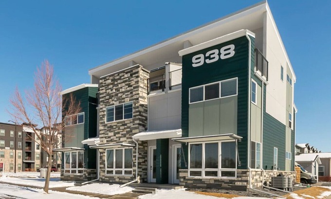 Old Town North Casa | Mid-Mod Luxe Fire Pit + Patio