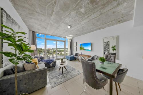Midtown Apartamento | Midblock Midtown Miami High Floor 1B Suite W Spa Pool Gym
