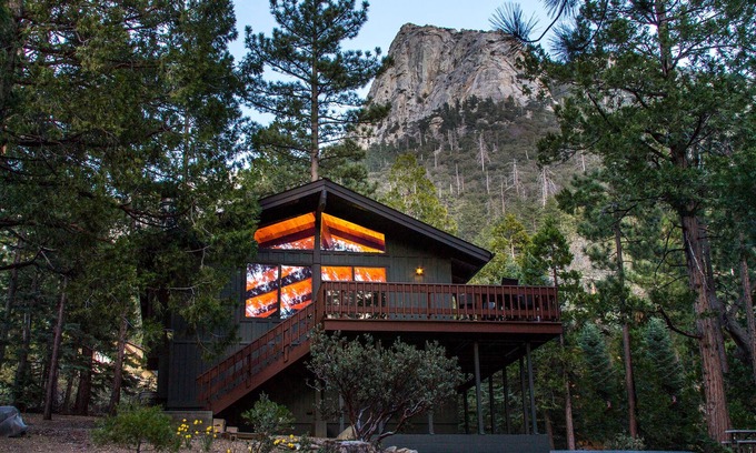 Fern Valley Cabina | Cabaña moderna y exclusiva con vistas espectaculares en Fern Valley - Lazy Arrow Lodge