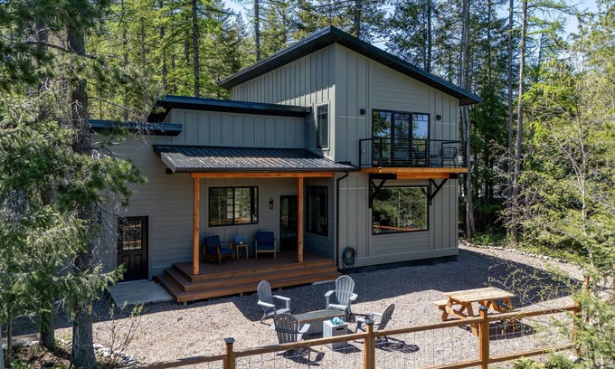 Whitefish Casa | Middle Fork Retreat - a 3 bedroom home near Glacier National Park!