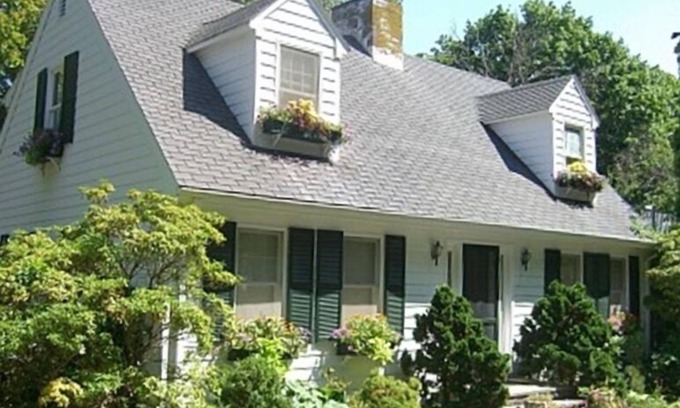 Middletown Casa | Middletown, Rhode Island: Oceanview, Indian Ave., cerca de Newport