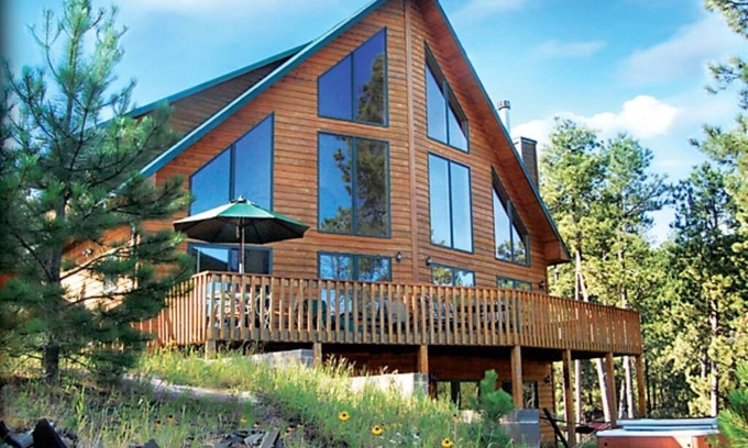Rapid City Casa | Midnight Blu Beautiful home close to Lake Pactola