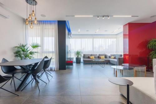 Beirut Apartamento | Midtown 3BR in Mar Mikhael