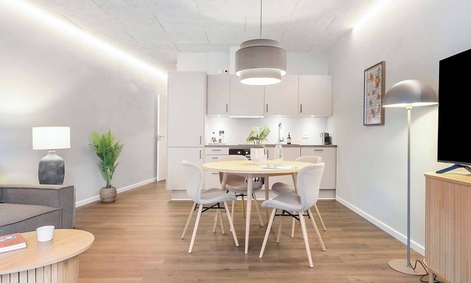 Vesterbro Apartamento | Midtown Nest Summary:
