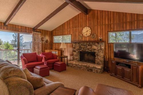 Bass Lake Casa | Miglin Lakeview