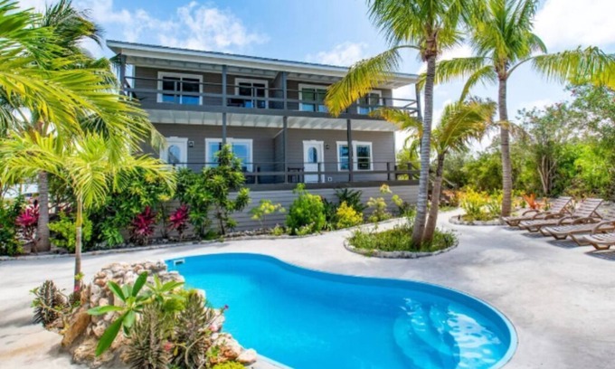 North Palmetto Point Condominio | Migrate Beach Chalets #3, sleeps 7. N Palmetto Point. WiFi. AC. Pools. Paradise!