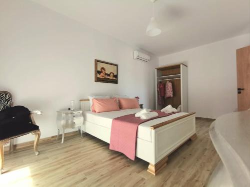 Kalithies Apartamento | Mika's B luxury House near Faliraki