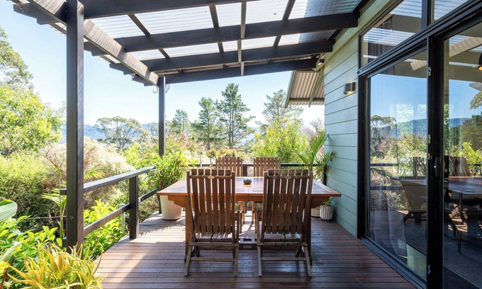 Kangaroo Valley Casa | Mike's - A luxurious cabin surrounded by nature