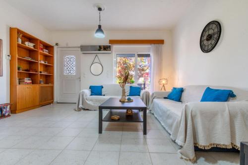 Petaloudes Casa | Mike's House in Kremasti near the Beach Rhodes
