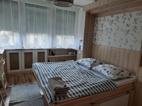 Szekszard Apartamento | Mikes Apartman
