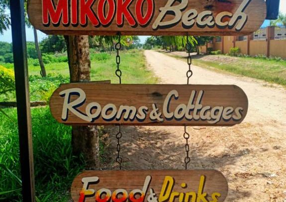 Bagamoyo Cama Y Desayuno | Mikoko Beach & Cottages