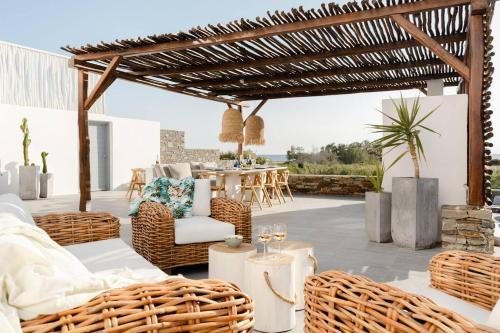 Maragas Villa | Mikri Tranquilla - Beach, Seaview, Pool, Jacuzzi