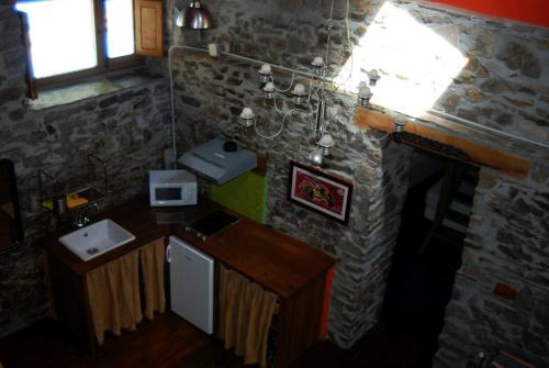 Palacios del Sil Apartamento | MIL MADREÑAS ROJAS