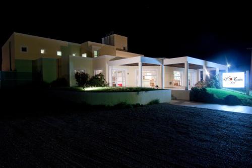 Las Grutas Hotel | MIL ROSAS