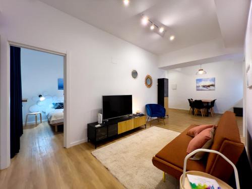 Ciudad Universitaria Apartamento | MILA I Local Rentss