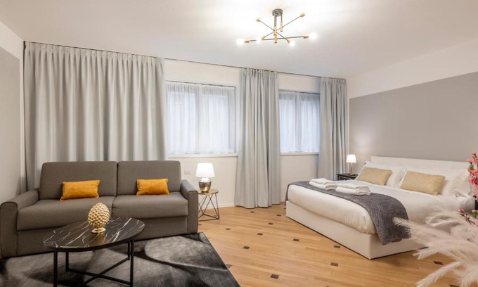 Scala Apartamento | Milan Duomo Suites