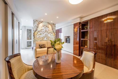 Scala Apartamento | Milan Royal Suites - Centro
