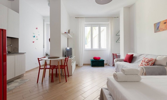 Giambellino Casa | Milan Savona Area Bright Studio x3