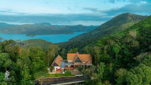 Udumbanchola Casa | Milele Retreat -near vagamon, Thekkady,munnar