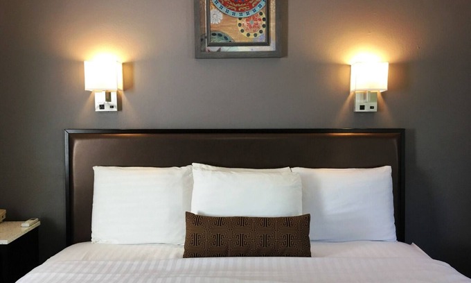 Milford Casa | Milford's Ultimate Relaxation: Free Parking Near Delaware River