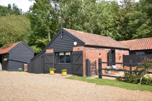 Halesworth Casa | Milk Parlour