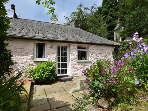 Fishguard Casa | Milkwood Cottage