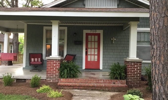 Tupelo Cabaña | Mill Cottage- minutes to Arena/Downtown/NMMC. 1 mi. from Fairpark.